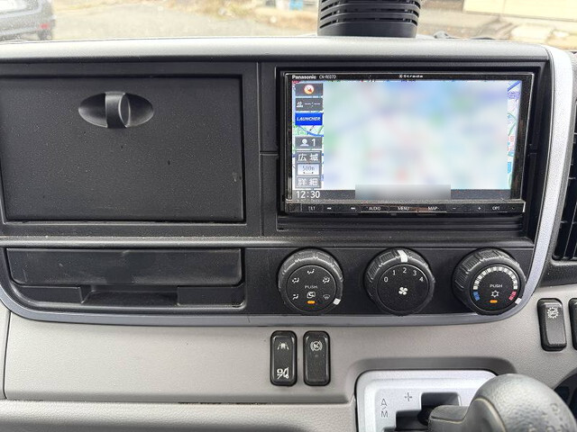 三菱ふそうキャンター平ボディ小型（2t・3t）[写真30]