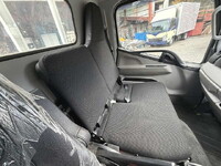 三菱ふそうキャンター平ボディ小型（2t・3t）[写真37]