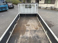 三菱ふそうキャンター平ボディ小型（2t・3t）[写真09]