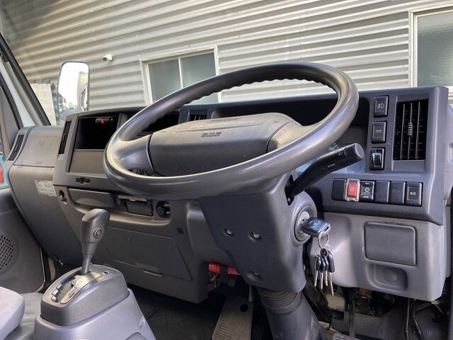 マツダタイタンアルミバン小型（2t・3t）[写真13]