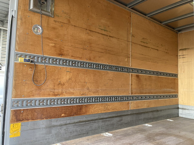 マツダタイタンアルミバン小型（2t・3t）[写真20]