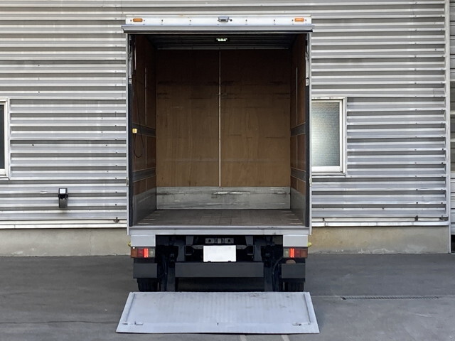 マツダタイタンアルミバン小型（2t・3t）[写真04]