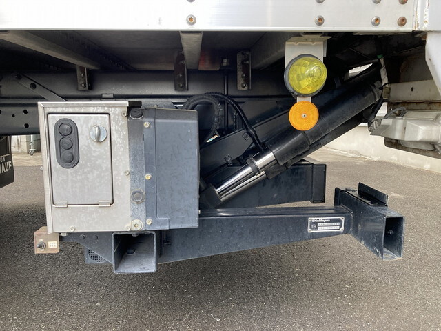 日野デュトロパネルバン小型（2t・3t）[写真10]