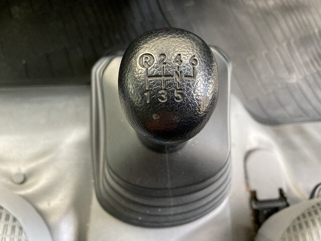 日野デュトロパネルバン小型（2t・3t）[写真16]