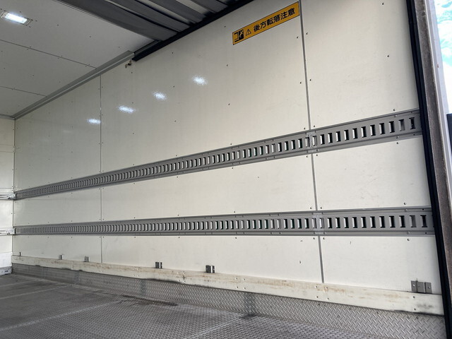 日野デュトロパネルバン小型（2t・3t）[写真21]