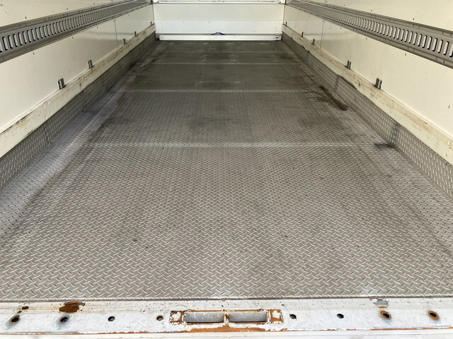 日野デュトロパネルバン小型（2t・3t）[写真22]