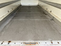 日野デュトロパネルバン小型（2t・3t）[写真23]