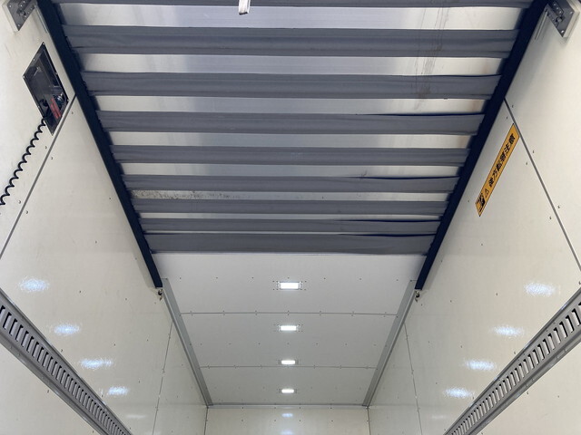 日野デュトロパネルバン小型（2t・3t）[写真23]