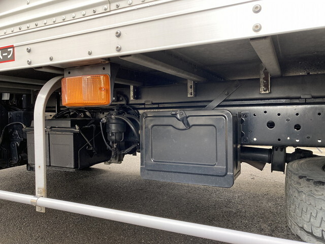 日野デュトロパネルバン小型（2t・3t）[写真09]