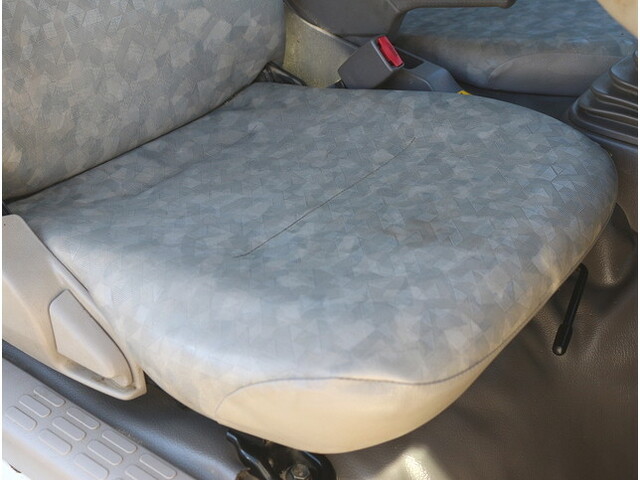 トヨタその他の車種ダブルキャブ（Wキャブ）小型（2t・3t）[写真18]