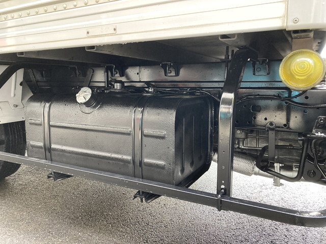 日野デュトロアルミバン小型（2t・3t）[写真12]