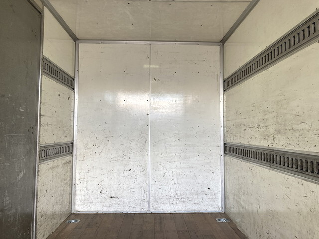 日野デュトロアルミバン小型（2t・3t）[写真27]