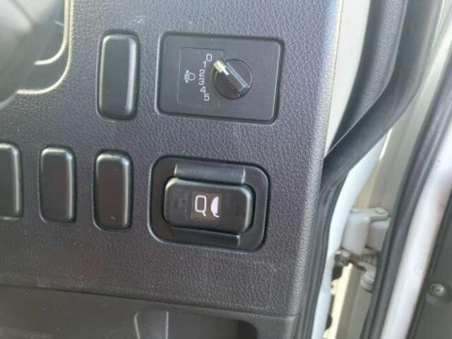 三菱ふそうファイターダンプ中型（4t）[写真14]