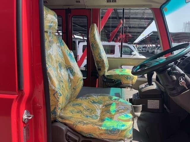 三菱ふそうローザ園児バス[写真16]