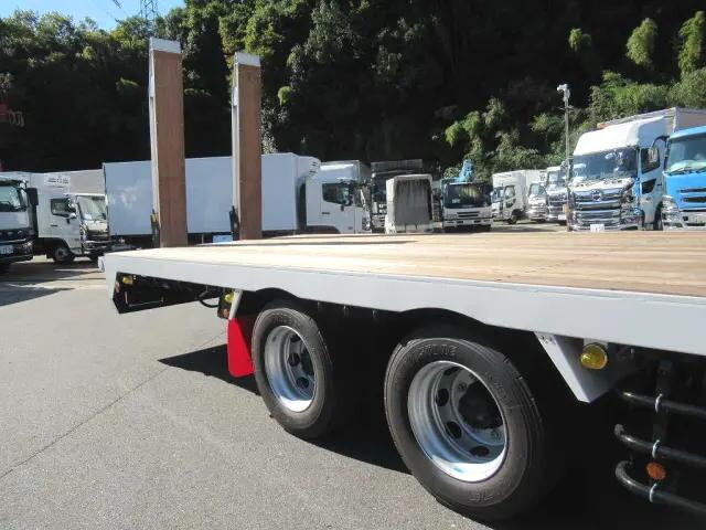 三菱ふそうスーパーグレートセルフローダー大型（10t）[写真13]