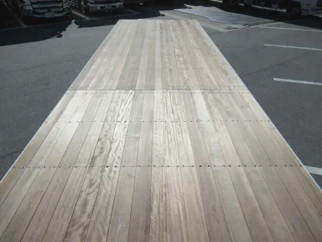 三菱ふそうスーパーグレートセルフローダー大型（10t）[写真07]