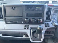 三菱ふそうキャンターパネルバン小型（2t・3t）[写真10]