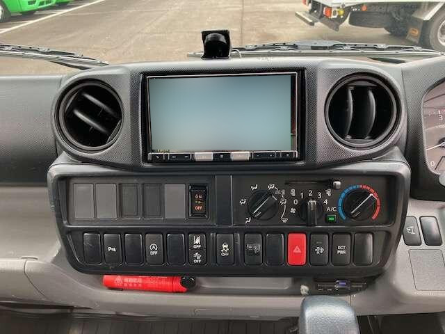 日野デュトロアルミバン小型（2t・3t）[写真09]