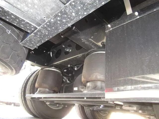 三菱ふそうスーパーグレートアルミブロック大型（10t）[写真23]