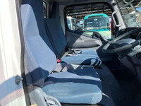 三菱ふそうキャンター平ボディ小型（2t・3t）[写真12]