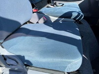 三菱ふそうキャンター平ボディ小型（2t・3t）[写真14]