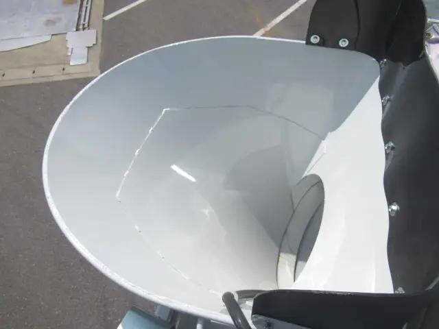 三菱ふそうスーパーグレートミキサー車（コンクリートミキサー）大型（10t）[写真14]