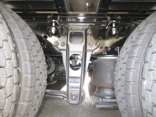 三菱ふそうスーパーグレートアルミブロック大型（10t）[写真24]