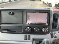 三菱ふそうキャンター平ボディ小型（2t・3t）[写真10]