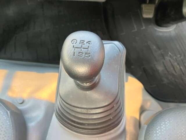 日野デュトロ平ボディ小型（2t・3t）[写真12]