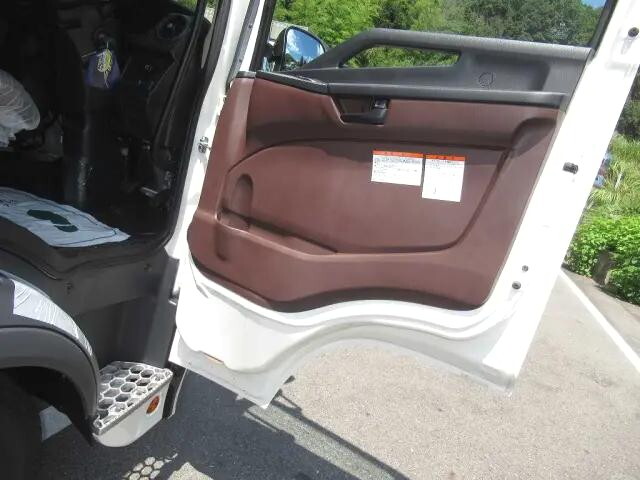 日野レンジャー冷凍車（冷蔵車）中型（4t）[写真21]