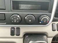 三菱ふそうキャンター平ボディ小型（2t・3t）[写真11]