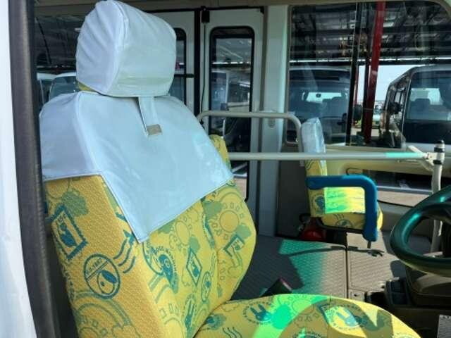 三菱ふそうローザ園児バス[写真15]