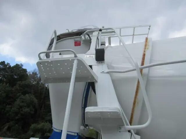 日野プロフィアミキサー車（コンクリートミキサー）大型（10t）[写真10]