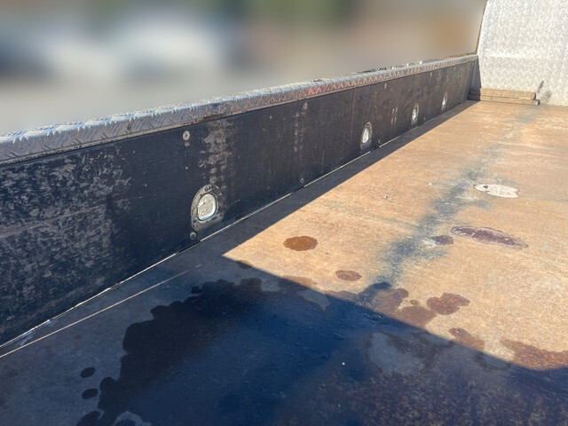 三菱ふそうキャンター平ボディ小型（2t・3t）[写真10]