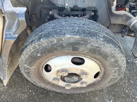 三菱ふそうキャンター平ボディ小型（2t・3t）[写真15]