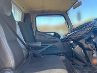 三菱ふそうキャンター平ボディ小型（2t・3t）[写真26]