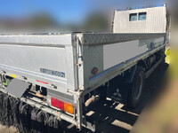 三菱ふそうキャンター平ボディ小型（2t・3t）[写真02]