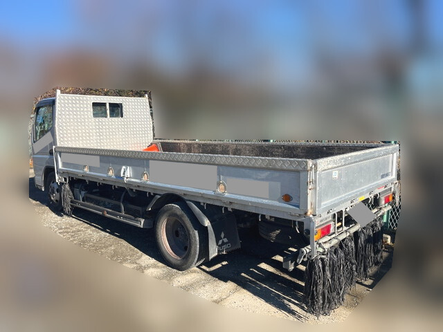 三菱ふそうキャンター平ボディ小型（2t・3t）[写真04]