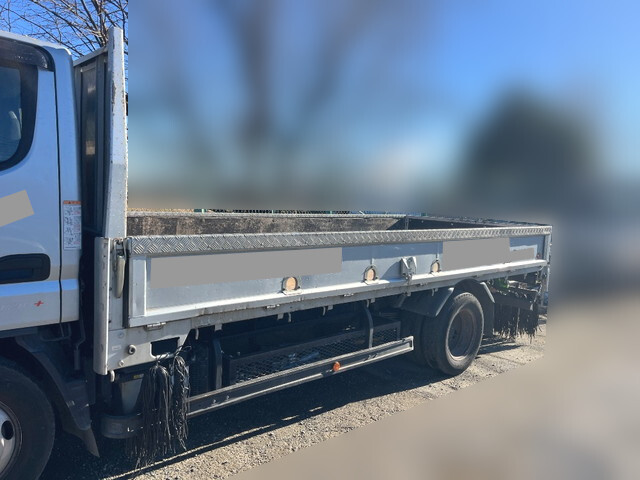 三菱ふそうキャンター平ボディ小型（2t・3t）[写真06]