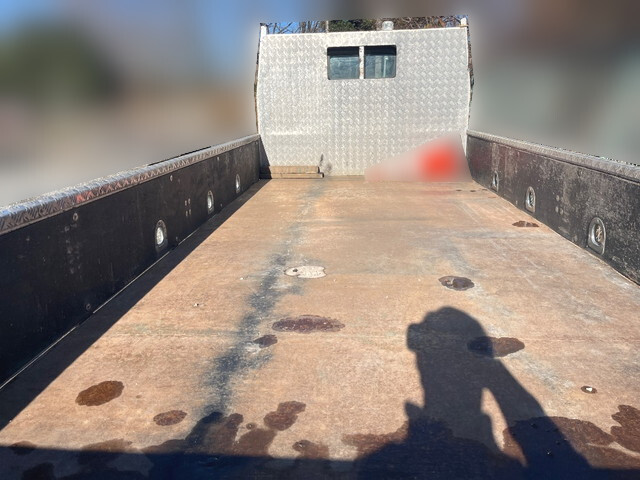 三菱ふそうキャンター平ボディ小型（2t・3t）[写真09]