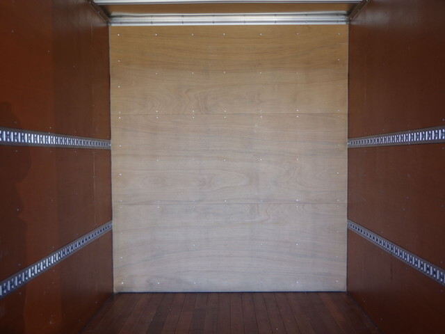 三菱ふそうファイターアルミバン中型（4t）[写真11]