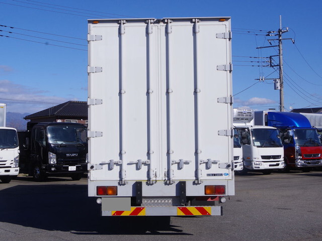 三菱ふそうファイターアルミバン中型（4t）[写真20]