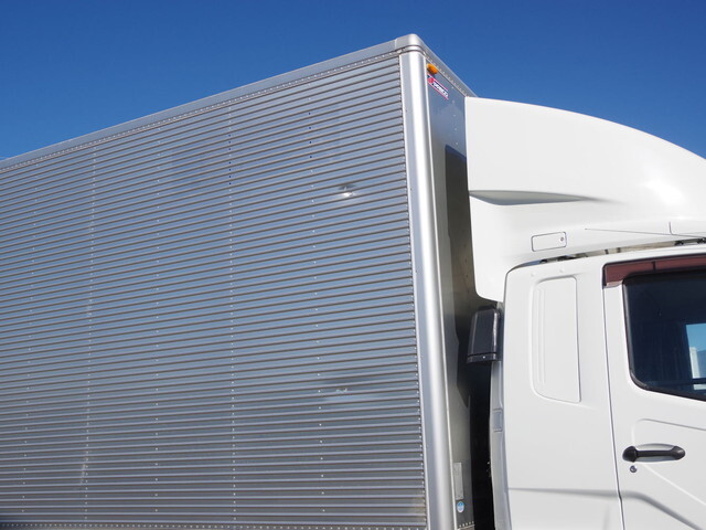 三菱ふそうファイターアルミバン中型（4t）[写真22]