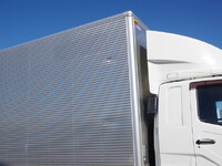 三菱ふそうファイターアルミバン中型（4t）[写真23]