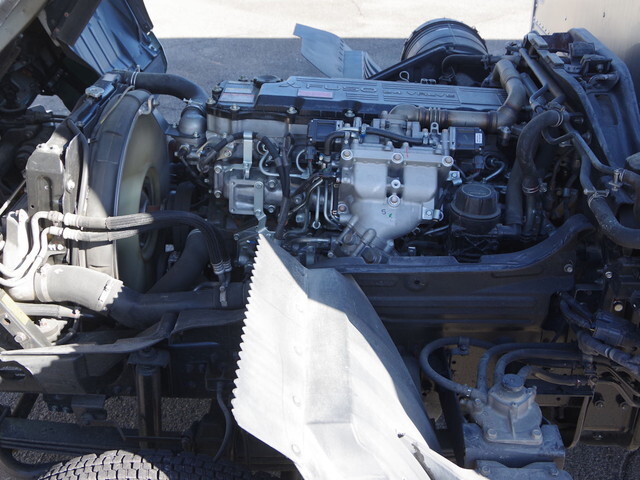 三菱ふそうファイターアルミバン中型（4t）[写真24]