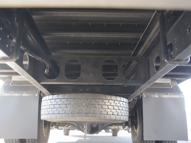 三菱ふそうファイターアルミバン中型（4t）[写真09]