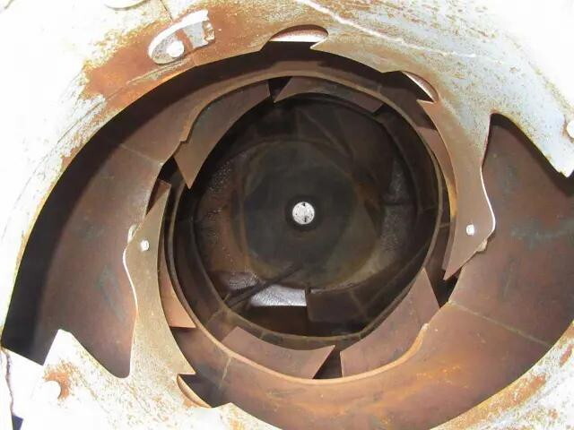 三菱ふそうファイターミキサー車（コンクリートミキサー）中型（4t）[写真13]