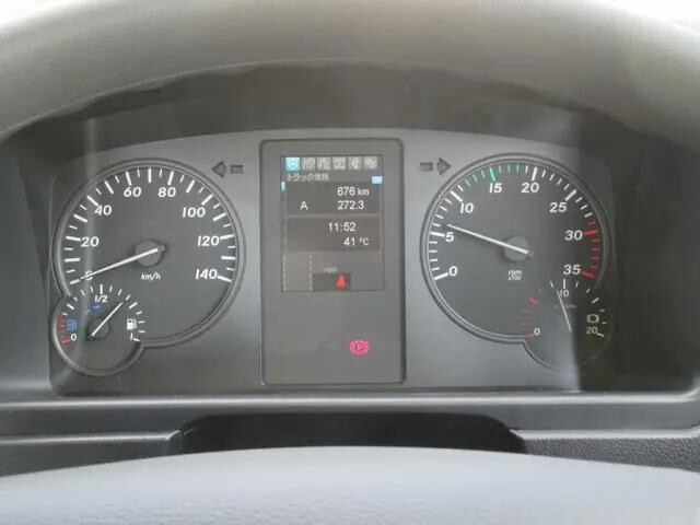 三菱ふそうファイターミキサー車（コンクリートミキサー）中型（4t）[写真17]