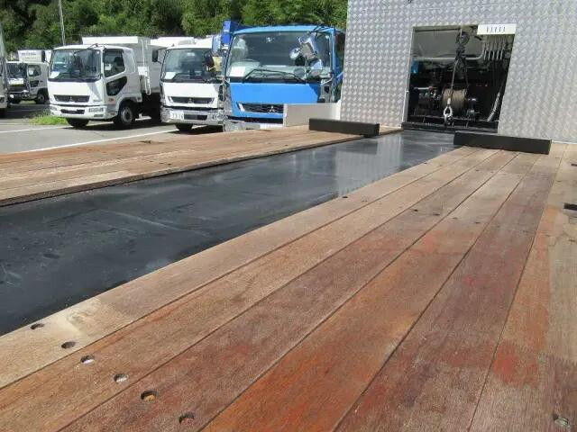 三菱ふそうスーパーグレートセルフローダー大型（10t）[写真10]