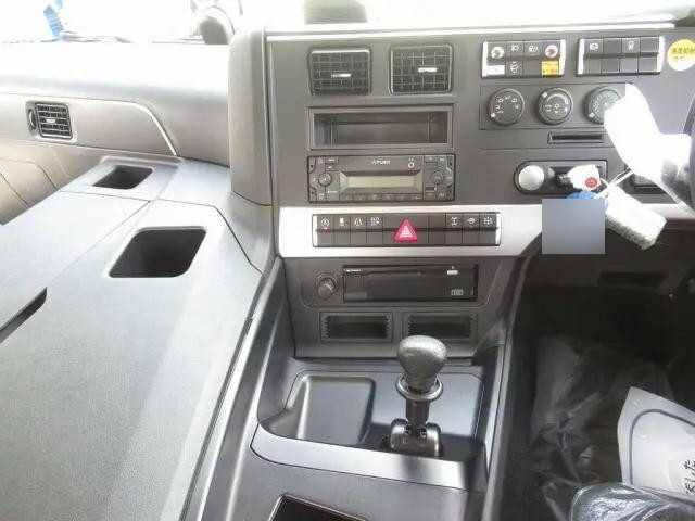 三菱ふそうスーパーグレートセルフローダー大型（10t）[写真17]